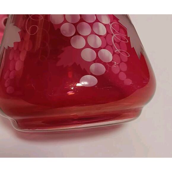 Vintage Red Decanter Etched Grapes Vines 3 Cordial Glasses NO STOPPER - Picture 7 of 11
